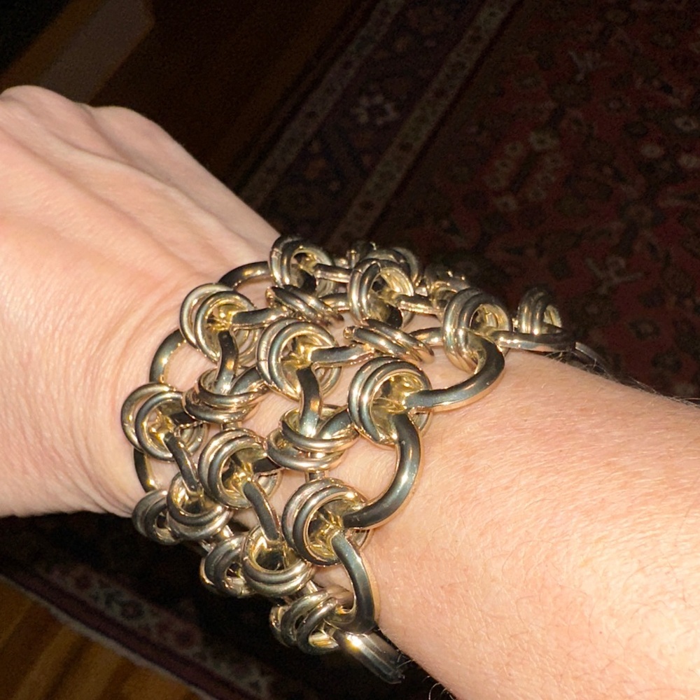 Elegant Gold and Silver Chain Bracelet